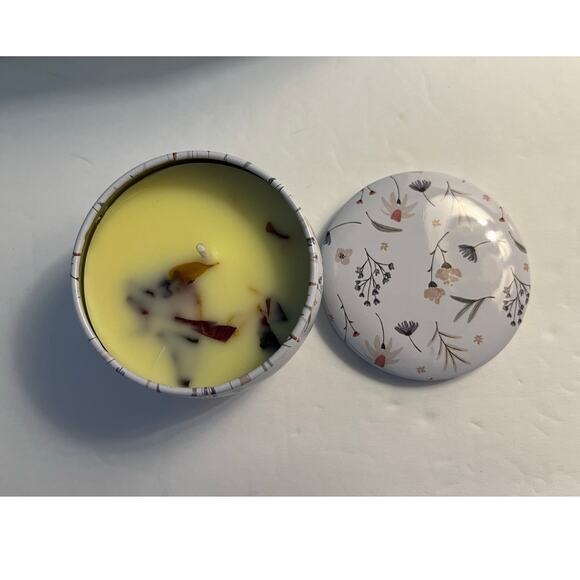 Best Wishes Gift Box with wine glass, candle, soap bath bomb and card - Picture 7 of 16